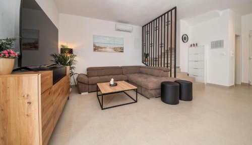 Three-Bedroom Vacation Home 