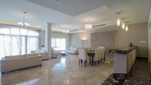 4 Bedroom Duplex Garden View