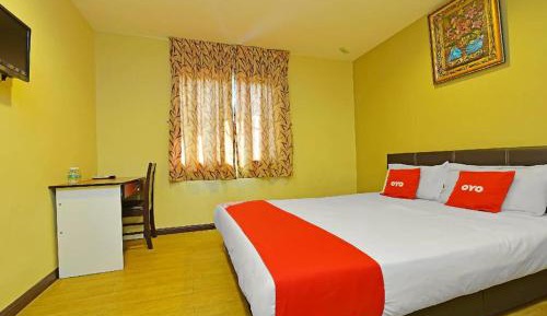 Deluxe Queen Room