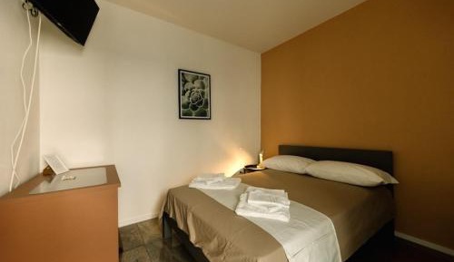 Double Room with Private External Bathroom