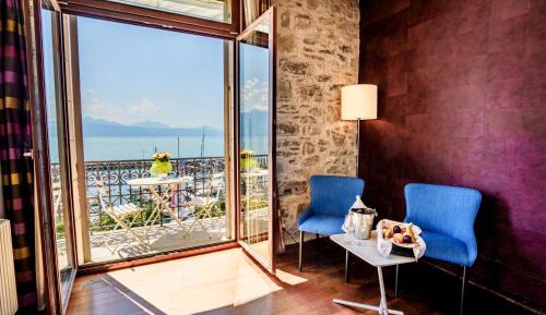 Deluxe Double Room with Balcony and Lake View