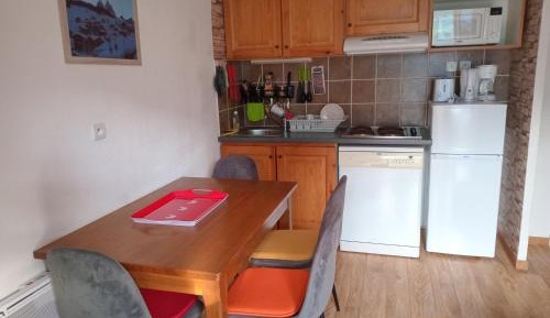 Apartment (4 Adults)