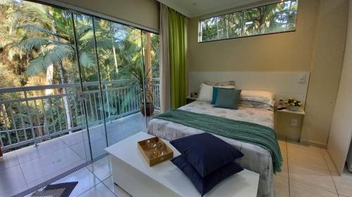 Deluxe One-Bedroom Apartment with Garden View