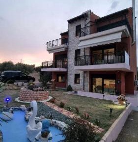 Deluxe Villa