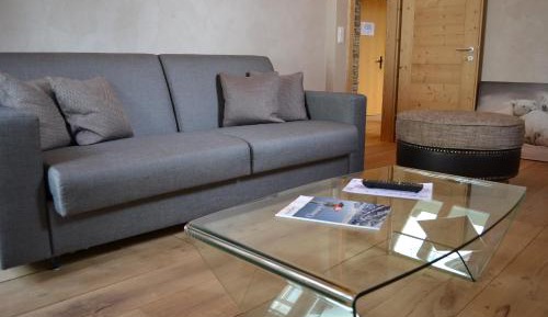 Prestige Suite with Balcony and Mountain View 