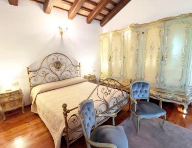 Deluxe Double Room with Extra Bed