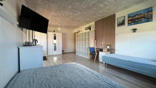 Double Room with Shared Bathroom