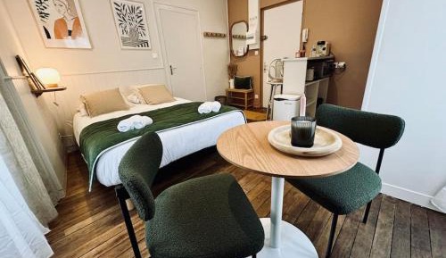 One-Bedroom Apartment