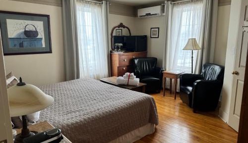 King Room with Mountain View