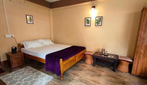 Double Room with Private Bathroom
