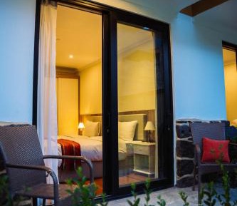 Double or Twin Room with Terrace