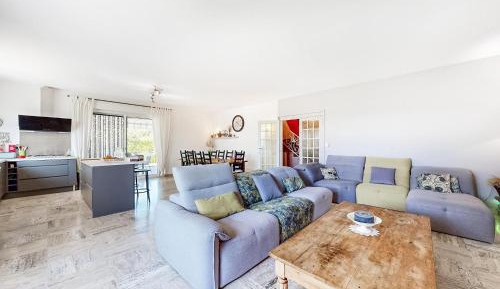Five-Bedroom Holiday Home