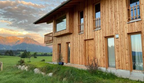 One-Bedroom Apartment with View