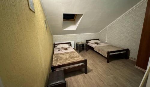Twin Room with Private Bathroom