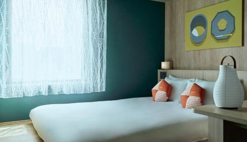 Queen Room