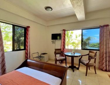 Deluxe Suite