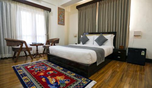 Deluxe Queen Room