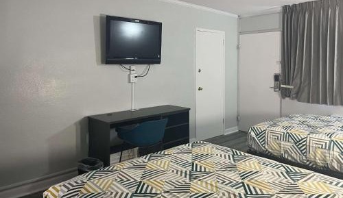 Quadruple Room - Non-Smoking