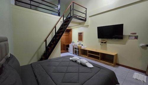 Deluxe Family Room