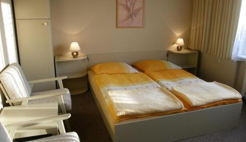 Double or Twin Room with Bathroom