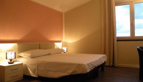 Double or Twin Room with Sea View