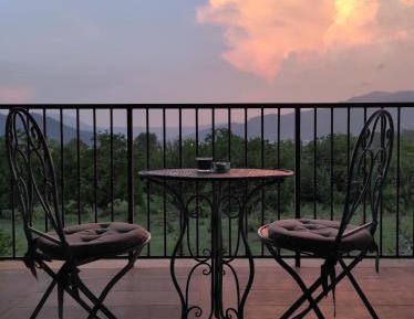 Deluxe Double Room with Castle View
