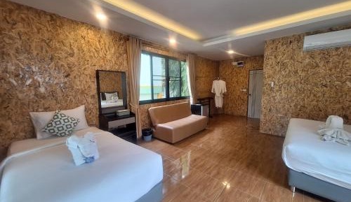 Triple Room with View