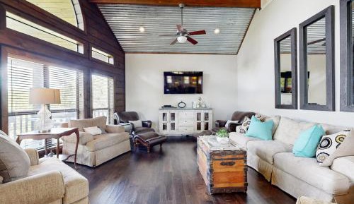 Four bedroom holiday home 