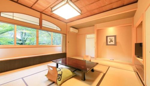 	Japanese-Style Room (10 tatami) with Bathroom
