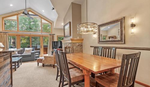 Three-Bedroom Holiday Home 
