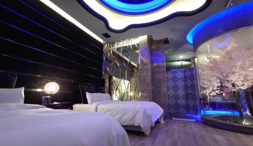 Queen Room with Two Queen Beds