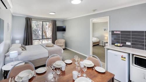 Deluxe Family Suite