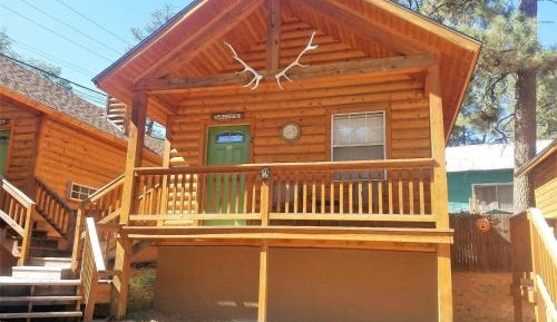 One-Bedroom Holiday Home