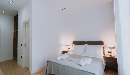 Queen Room with Balcony