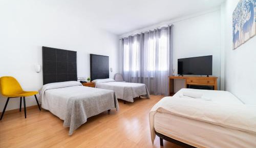 Triple Room with Bath