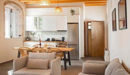 Two-Bedroom Deluxe Apartment