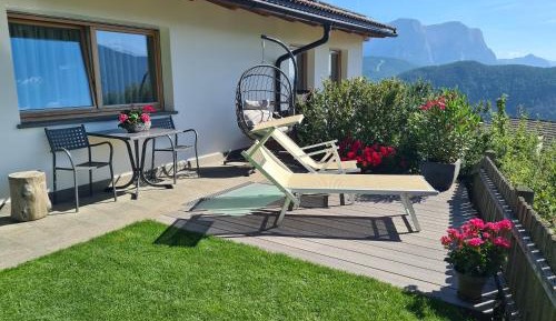 Superior One-Bedroom Apartment with Balcony