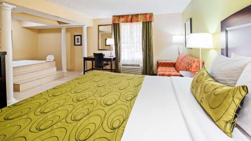 King Suite with Spa Bath