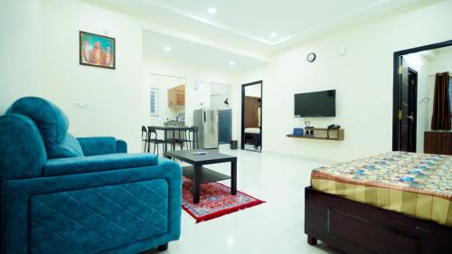 Two-Bedroom Apartment with Mountain View