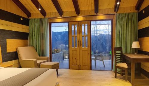 Luxury One Room Cottage- Enjoy complimentary Hi-Tea Timing 5-6Pm