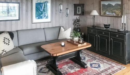 Four-Bedroom Holiday Home