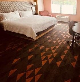 King Room with Bath Tub - Disability Access