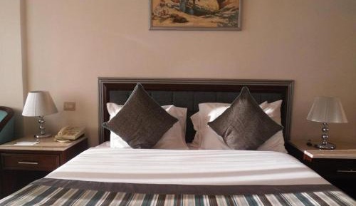 Deluxe Suite with Sea View