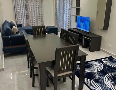 Apartment with Lake View