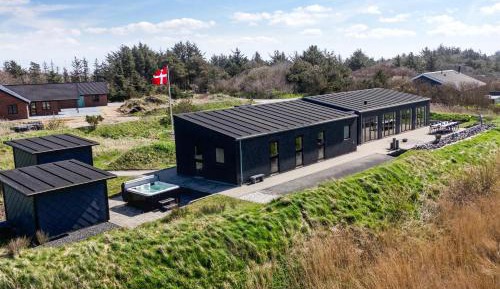 Four-Bedroom Holiday Home
