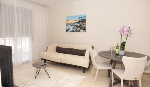 One-Bedroom Apartment with Balcony