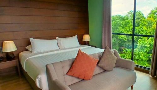 Junior Suite with Balcony