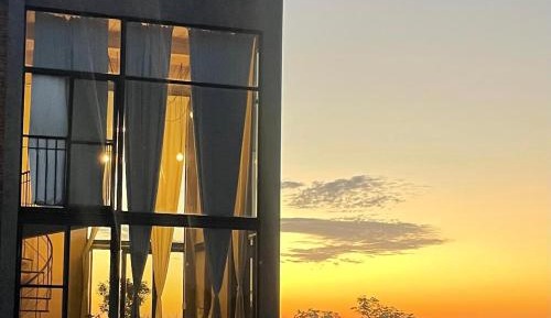 Family Room with Garden View