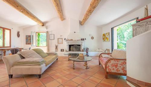 Three-Bedroom Vacation Home 