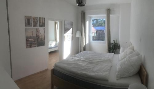 Three-Bedroom Apartment with Mountain View
